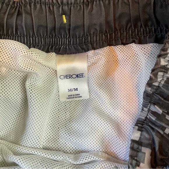 Cherokee Boys Swim Trunks Size Medium Digital Camouflage Design Gray Blue Yellow - Picture 5 of 6